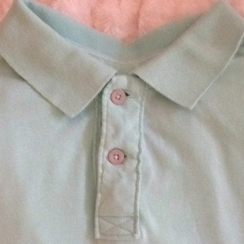 Gorgeous color...Aqua ice blue shirt - Picture 3 of 6